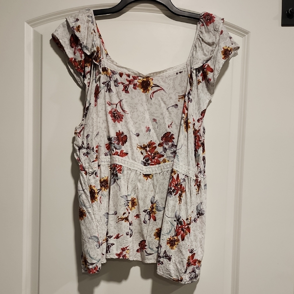 Maurices White and Red Flutter Sleeve Blouse